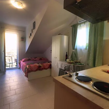 Clementina Sunrise-studio With Balcony Appartamento Orebić